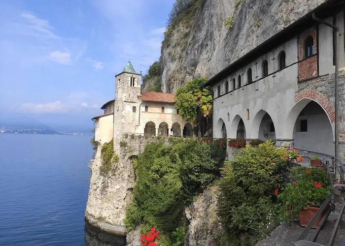 Casa Del Pittore By Interhome * 레노 디 레기우노